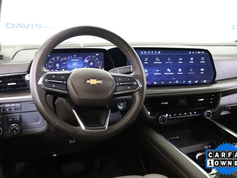 Used 2025 Chevrolet Suburban LT image 17