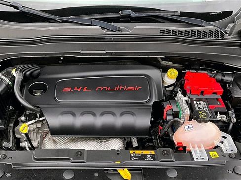 Certified 2020 Jeep Renegade Sport FWD image 30