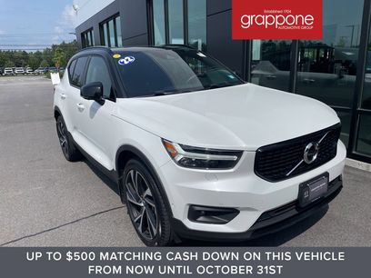 Used 2022 Volvo XC40 T5 R-Design w/ Advanced Package
