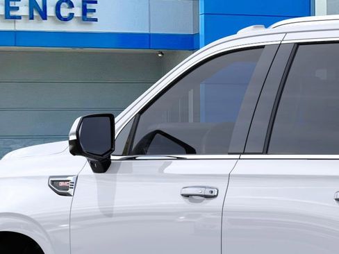 New 2026 GMC Yukon Denali image 12