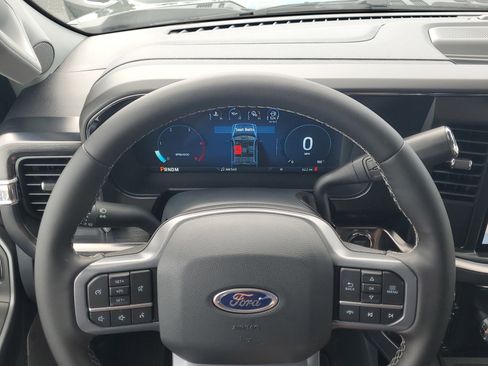 New 2026 Ford F250 Lariat w/ Chrome Package image 18