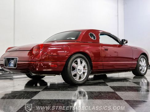 Used 2004 Ford Thunderbird image 32