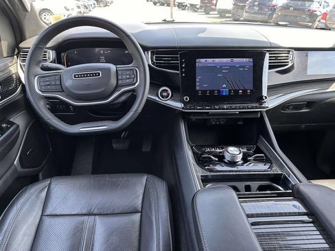 Used 2022 Jeep Wagoneer Series III w/ Convenience Group I AWD/4WD image 17