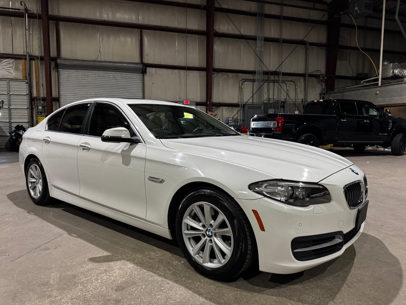 Used 2014 BMW 528i Sedan RWD image 2