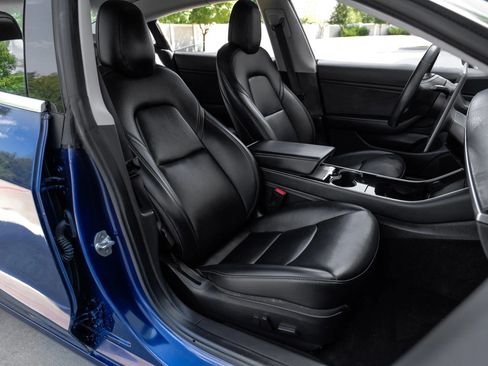 Used 2018 Tesla Model 3 Long Range image 30