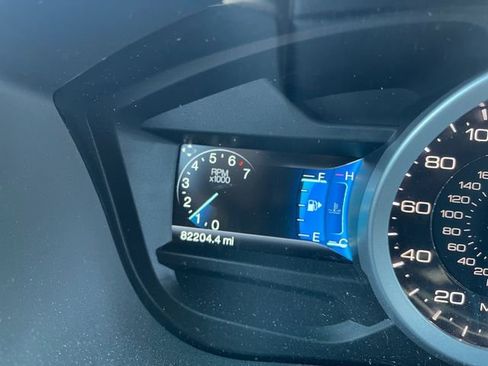 Used 2015 Ford Explorer XLT w/ Equipment Group 202B image 10