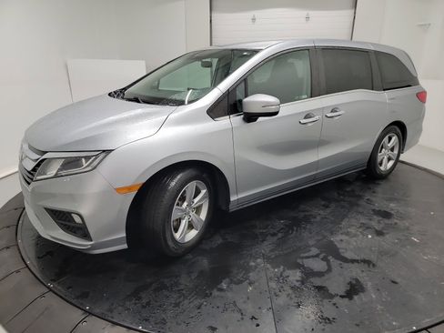 Used 2019 Honda Odyssey EX image 3