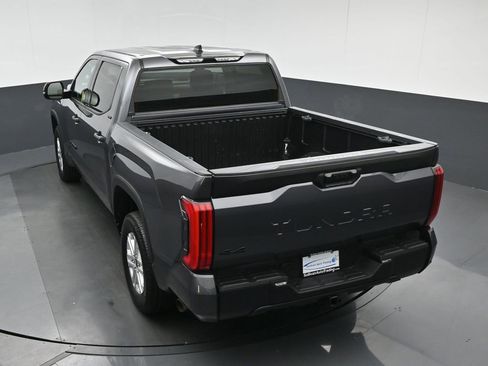 Used 2022 Toyota Tundra SR5 w/ SR5 Convenience Package image 68