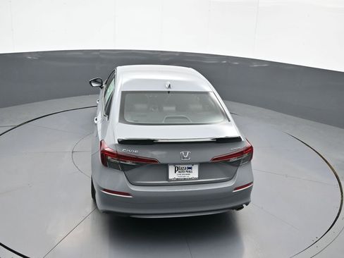 Used 2025 Honda Civic Sport image 38