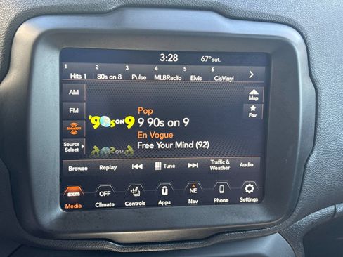 Used 2023 Jeep Renegade Limited AWD/4WD image 19