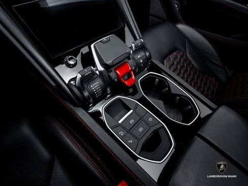 Used 2023 Lamborghini Urus S AWD/4WD image 29