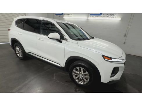 Used 2020 Hyundai Santa Fe SEL FWD image 2