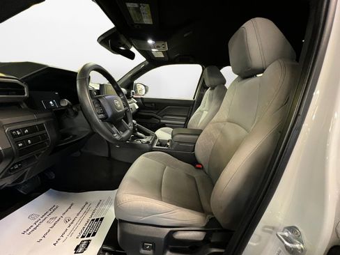 Certified 2024 Toyota Tacoma SR5 image 11