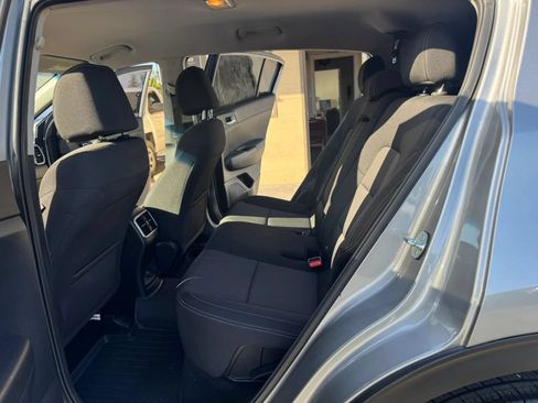 Used 2021 Kia Sportage LX FWD image 10