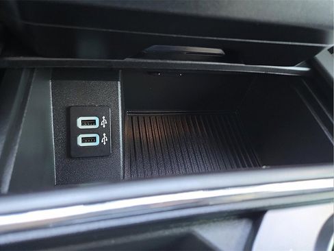 Used 2018 Ford F250 XLT w/ XLT Value Package image 15