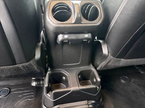 Certified 2023 Jeep Wrangler Sport S image 31