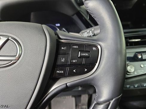 Used 2025 Lexus ES 350 Ultra Luxury image 25
