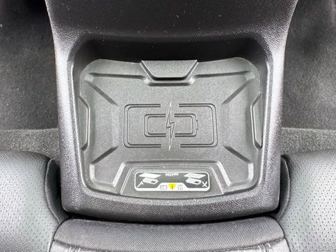 Used 2017 Chevrolet Camaro SS image 40