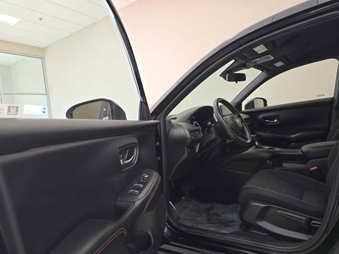 Used 2023 Honda HR-V Sport image 21
