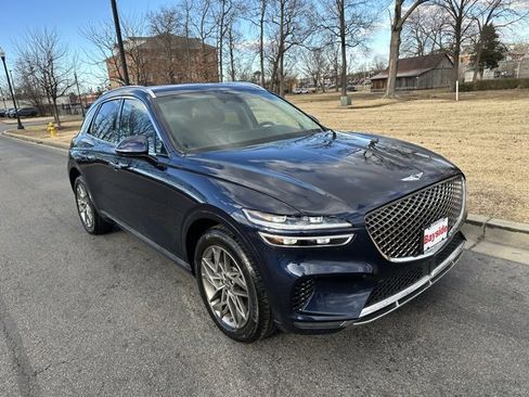 Used 2024 Genesis GV70 2.5T w/ Advanced Package image 23