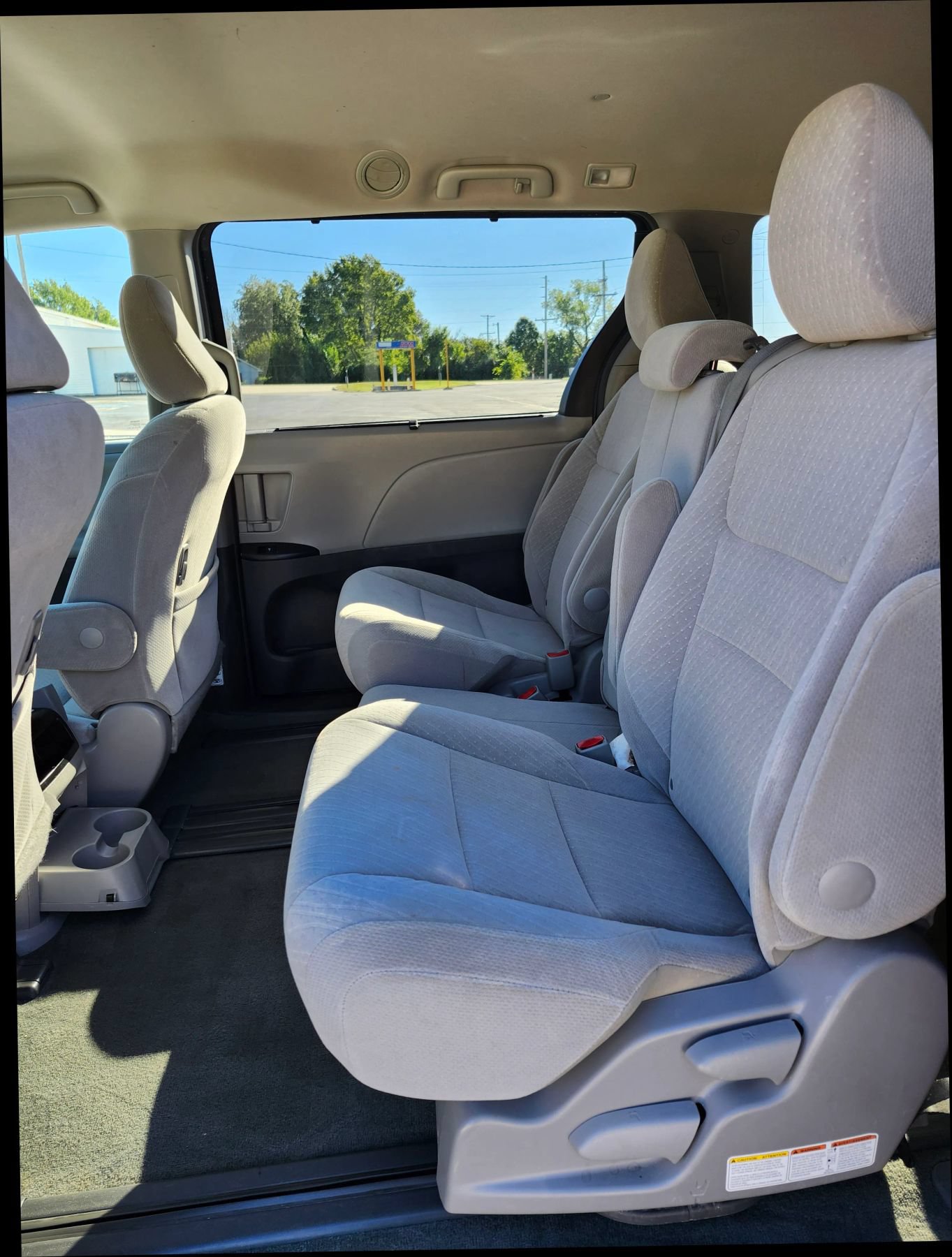 Used 2017 Toyota Sienna LE FWD image 12