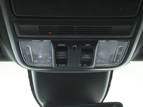 Used 2023 Honda Odyssey Sport image 21