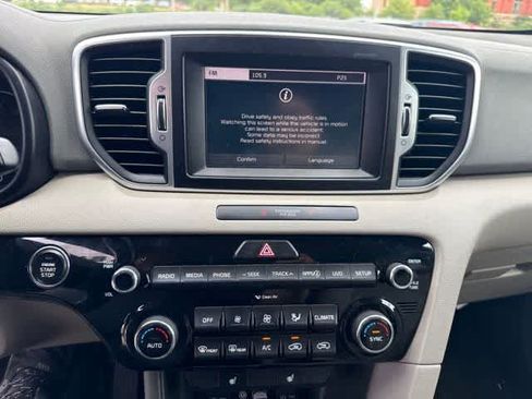 Used 2019 Kia Sportage EX FWD image 9