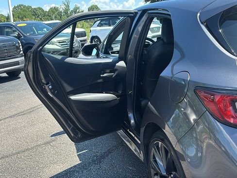 Used 2025 Toyota Corolla XSE FWD image 27