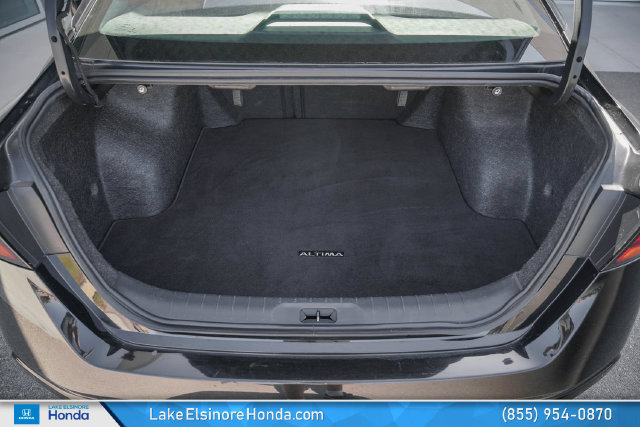 Used 2024 Nissan Altima 2.5 SV FWD image 29