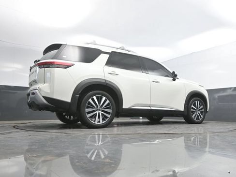 Used 2022 Nissan Pathfinder Platinum w/ Cargo Package AWD/4WD image 51