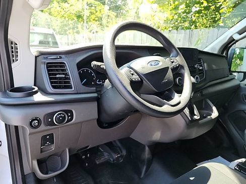 Used 2025 Ford Transit 250 Low Roof w/ Exterior Upgrade Package RWD image 7