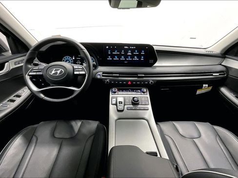 Used 2025 Hyundai Palisade SEL image 18