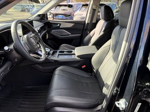 Certified 2025 Acura MDX w/ Technology Package image 13