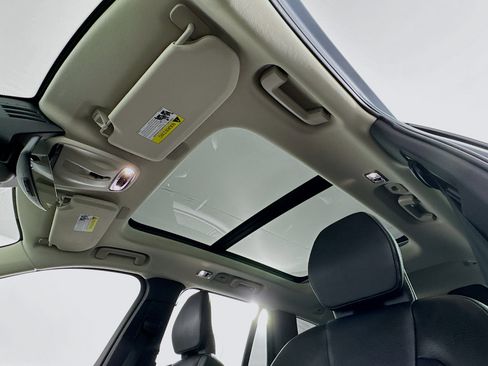 Used 2022 Volvo XC90 T5 Momentum image 22