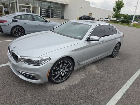 Used 2017 BMW 540i xDrive AWD/4WD image 2