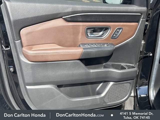 Used 2025 Honda Pilot Elite image 11