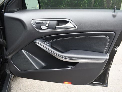 Used 2019 Mercedes-Benz GLA 250 GLA 250 image 24