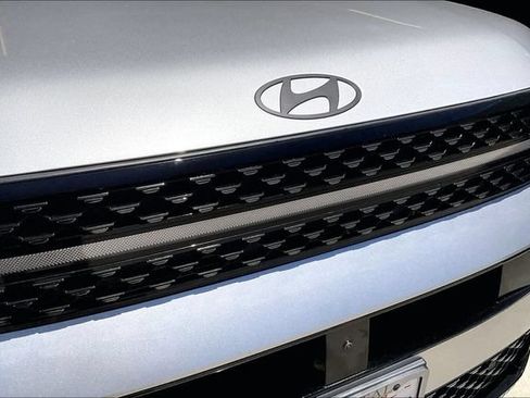 Used 2024 Hyundai Santa Fe Calligraphy FWD image 30
