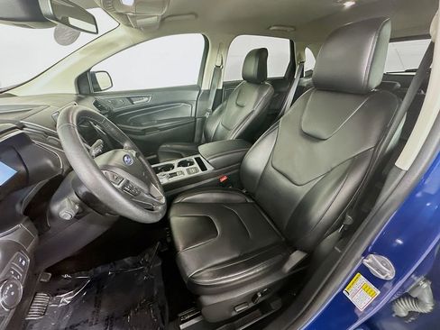 Used 2021 Ford Edge Titanium image 29