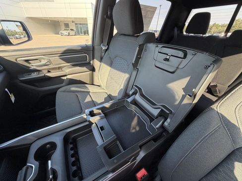 New 2026 RAM 1500 Big Horn AWD/4WD image 15
