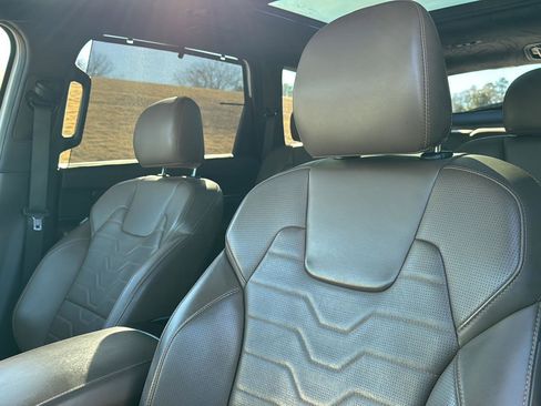 Used 2021 Kia Telluride SX w/ SX Prestige Package image 27