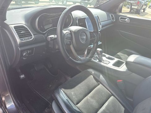 Used 2021 Jeep Grand Cherokee Laredo X image 17