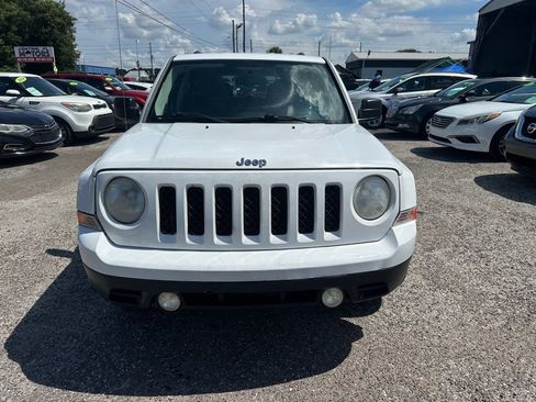 Used 2014 Jeep Patriot Sport FWD image 2