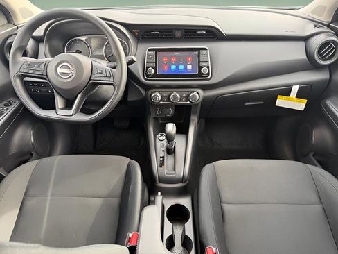 Certified 2025 Nissan Kicks Play S image 30