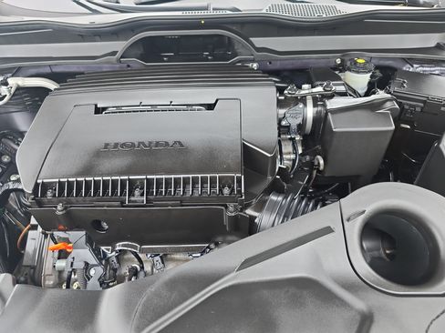 Used 2023 Honda Pilot Touring image 32