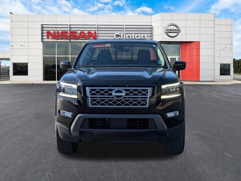 Certified 2024 Nissan Frontier SL w/ Technology Package image 8