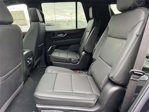 New 2026 GMC Yukon Denali image 9