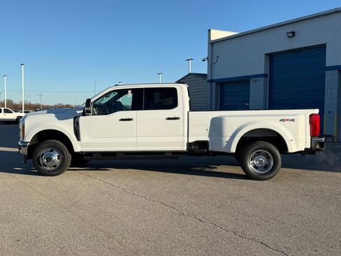 New 2026 Ford F350 XLT image 2