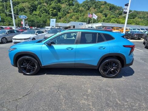Used 2025 Chevrolet Trax ACTIV w/ Driver Confidence Package FWD image 4