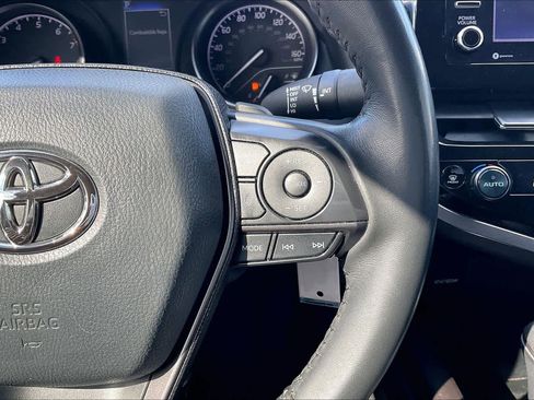 Used 2024 Toyota Camry SE image 25